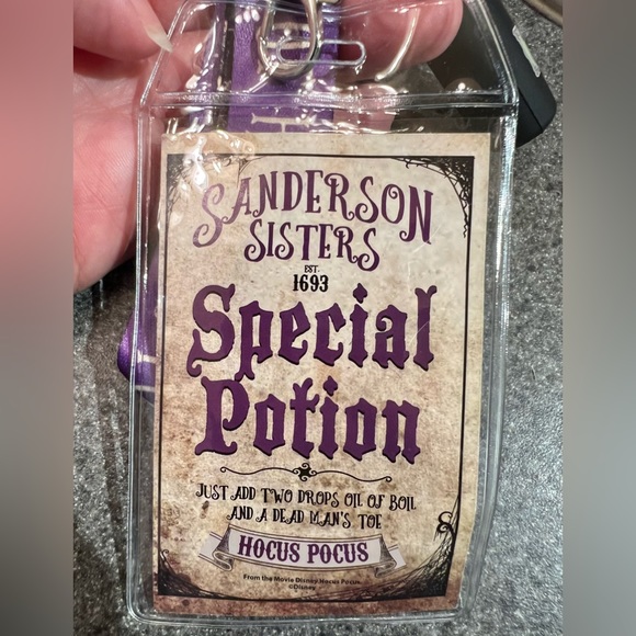 Special Potion Hocus Pocus Lanyard!! - Picture 6 of 8